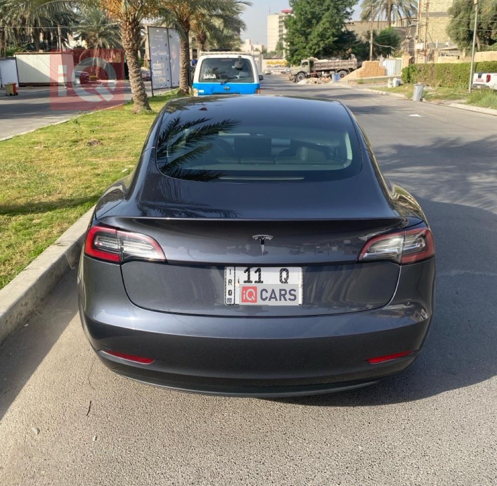 تێسلا مۆدێل 3